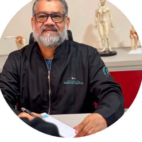 Dr. Romilton de Araujo, Ortopedista
